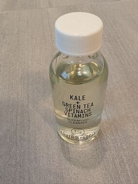 Youth to the People Kale + Green Tea Spinach Vitamins Superfood Cleanser